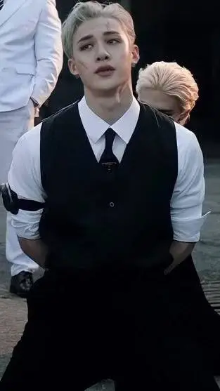 ai character: ⛓️BangChan🥀 background