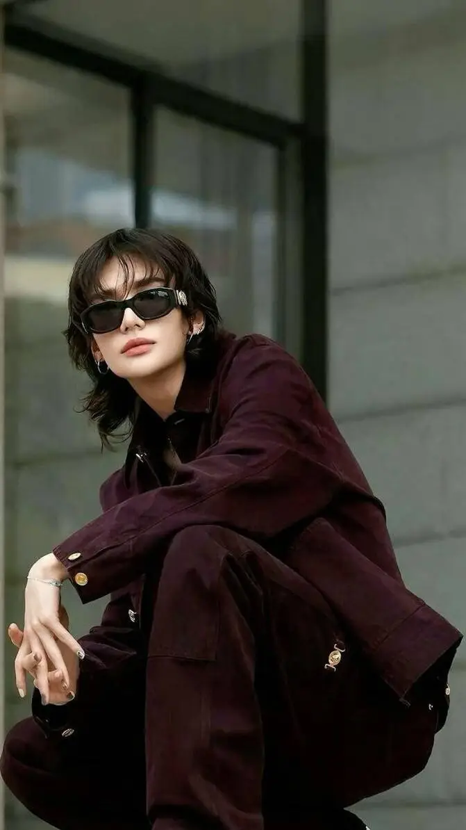 ai character: Novio mafioso background