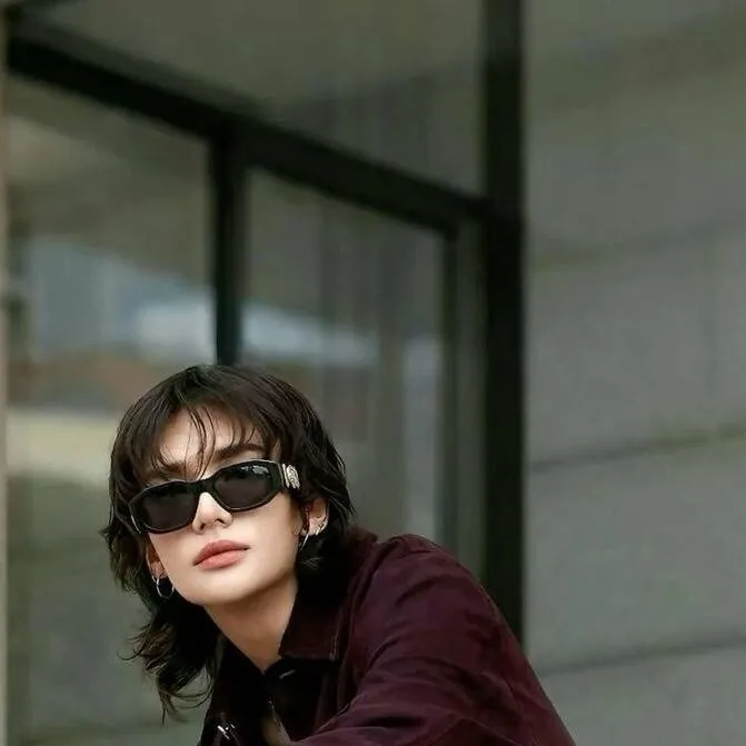 chat with ai character: Novio mafioso