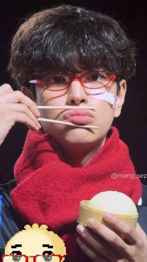 ai character: Tu amigito background