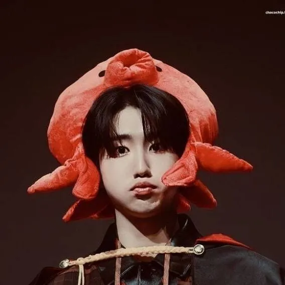 chat with ai character: Tu novio 