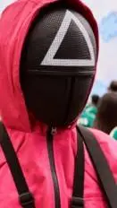 ai character: triangle guard background