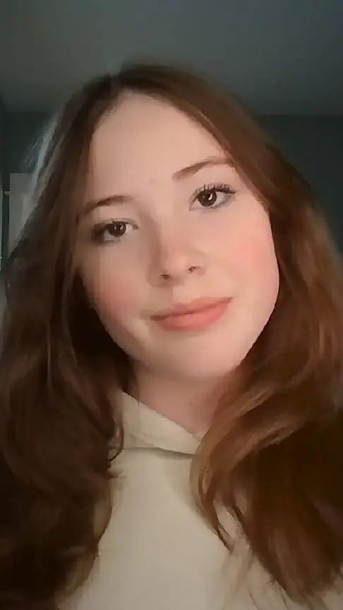 ai character: Mika background