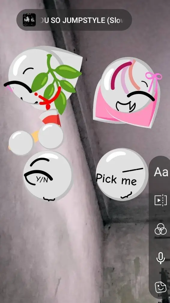 ai character: Emojicat gc background