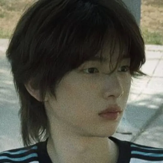 chat with ai character: Kim Juhoon 