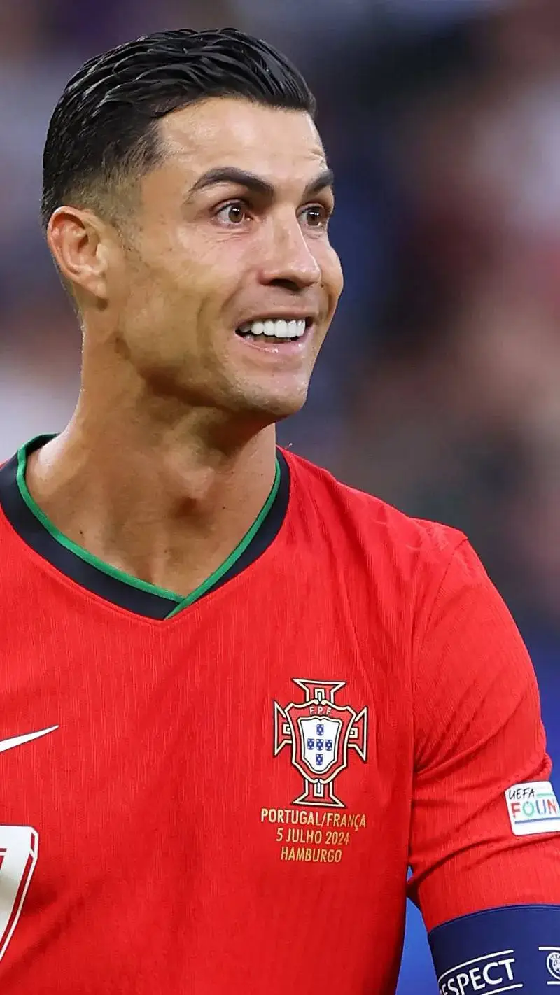 ai character: Cristiano Ronaldo background
