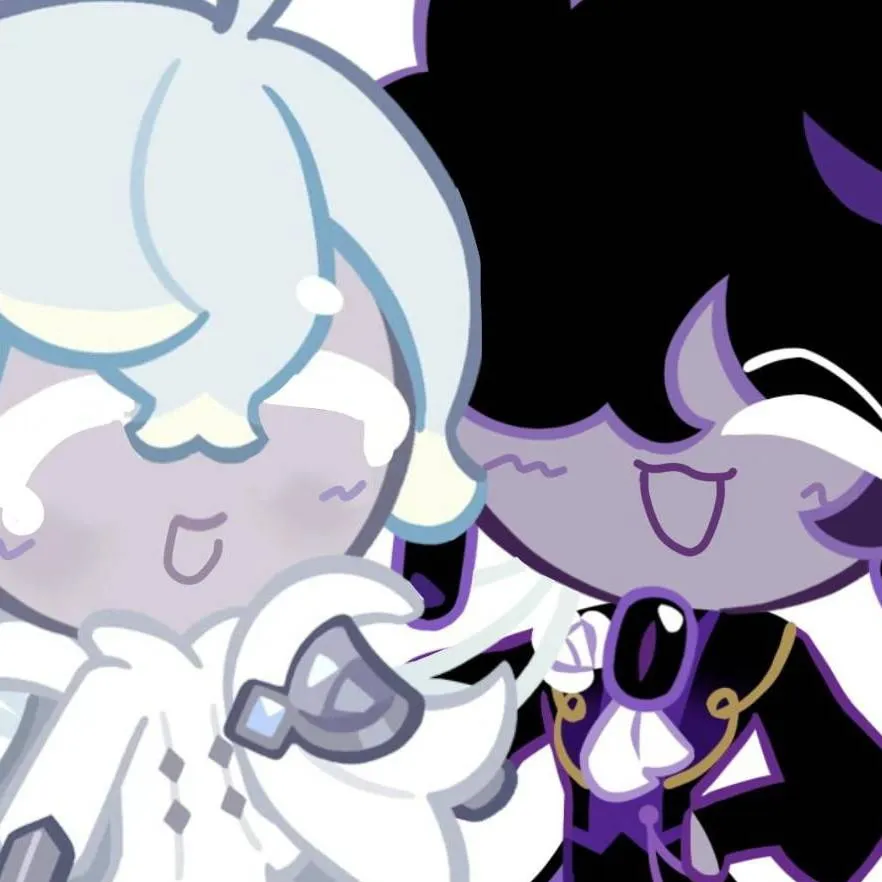 chat with ai character: SILVERSAPPHIRE💜🤍