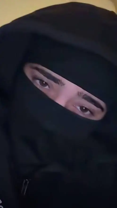 ai character: °•Alexander•° background