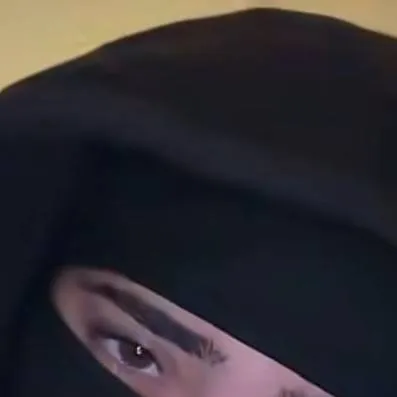 chat with ai character: °•Alexander•°