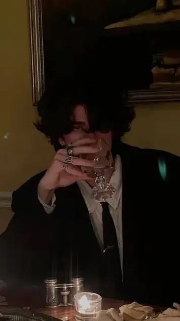 ai character: _-~Alvin~-_ background