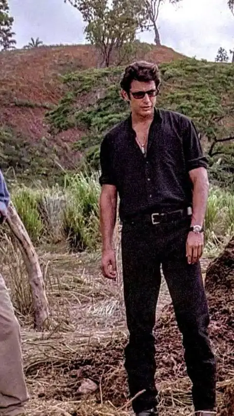 ai character: JW Dr. Ian Malcolm background