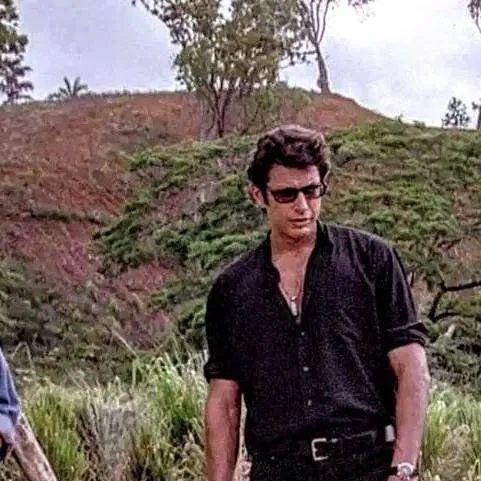 chat with ai character: JW Dr. Ian Malcolm