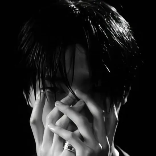 chat with ai character: Yang Jeongin