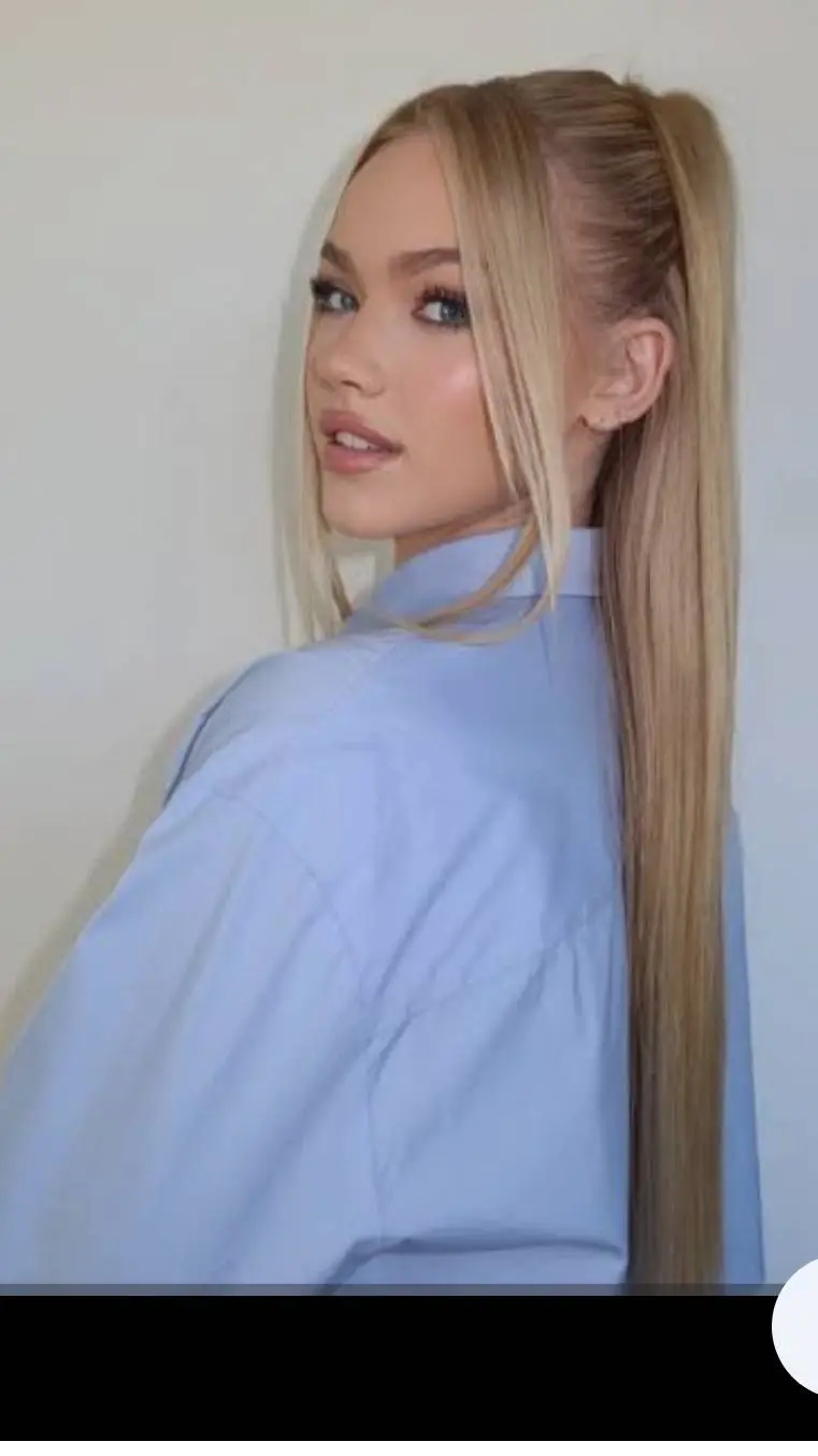 ai character: Freya Skye background