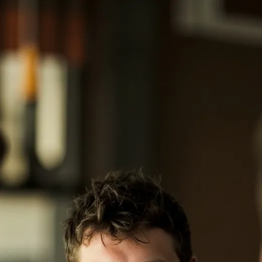 chat with ai character: Daniel 2