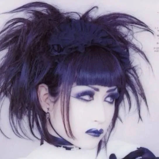 chat with ai character: Mana Sama