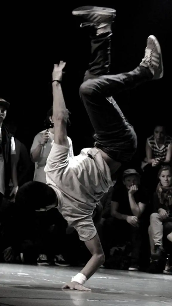 Talkie AI - Chat with Kaido (dancer)