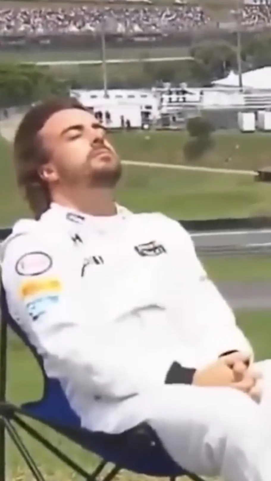 ai character: Fernando Alonso background