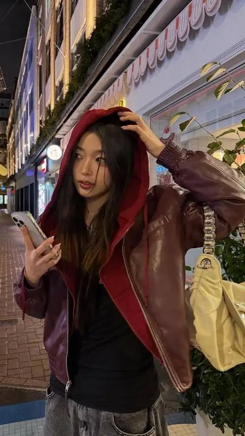 ai character: Yoonchae Jeung background