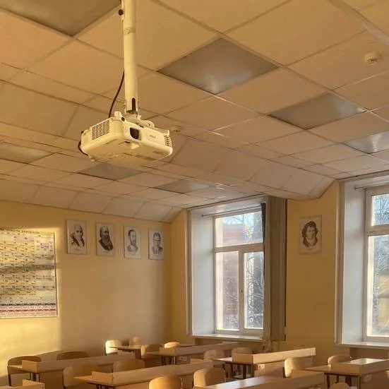 chat with ai character: Classroom ೄྀ