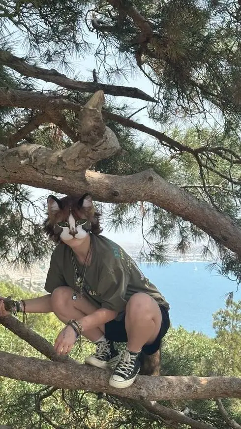 ai character: bsf background