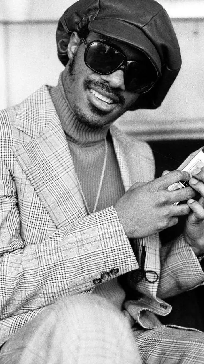 ai character: Stevie Wonder  background