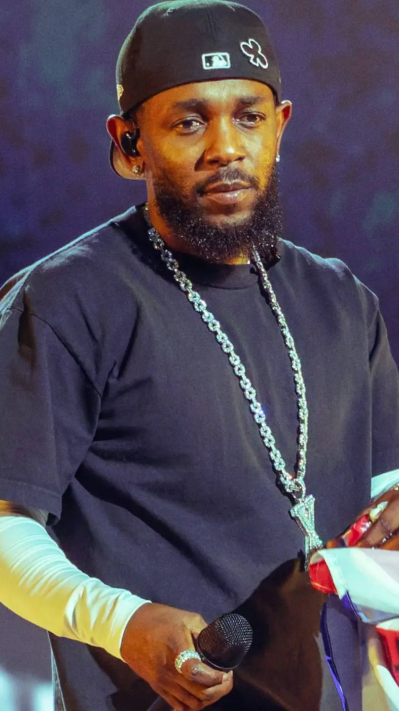 ai character: Kendrick Lamar background