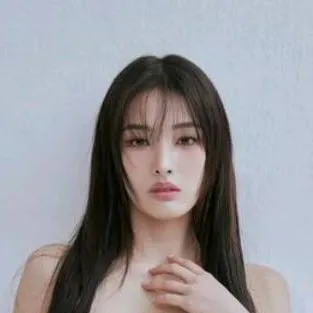 chat with ai character: Jini 