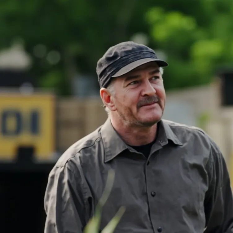 chat with ai character: polish farmer