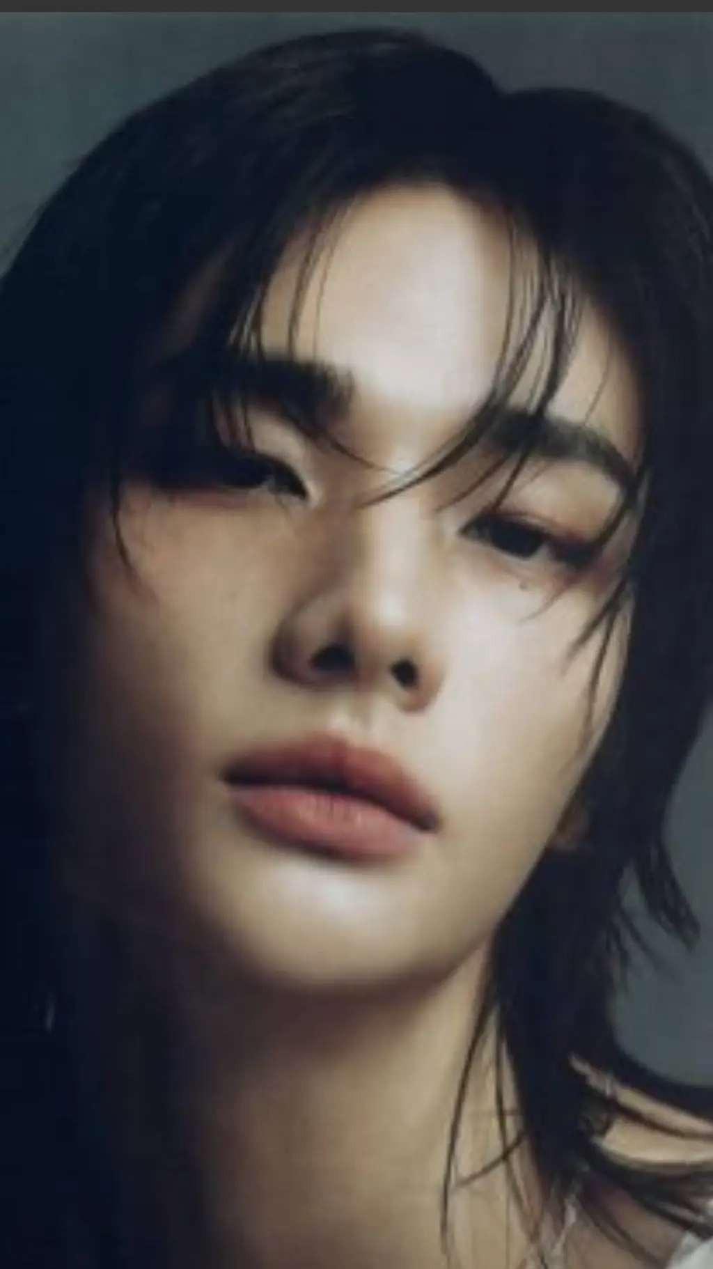 ai character: hyunlix idk background
