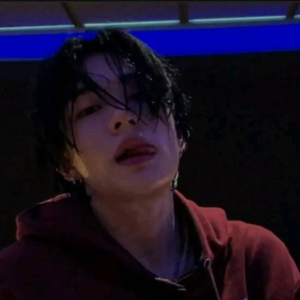 chat with ai character: Hyunjin <3