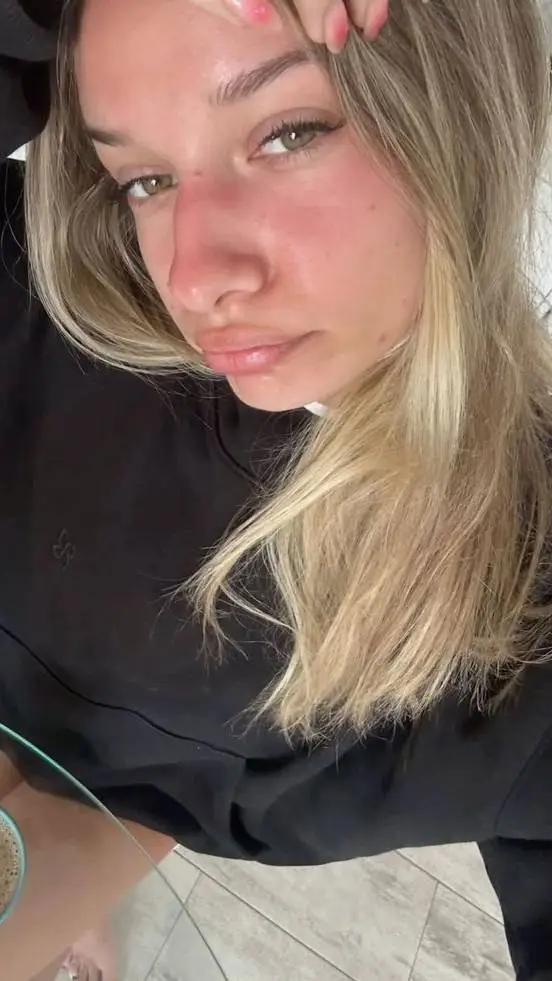 ai character: Inez background