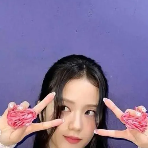 chat with ai character: Jisoo