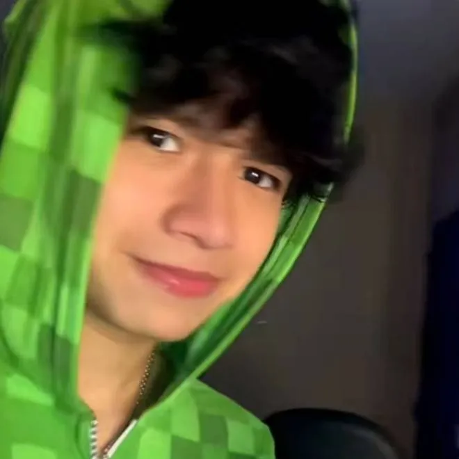 chat with ai character: 🧸~Eder x Monkey~🧸