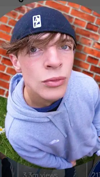 ai character: spanner background