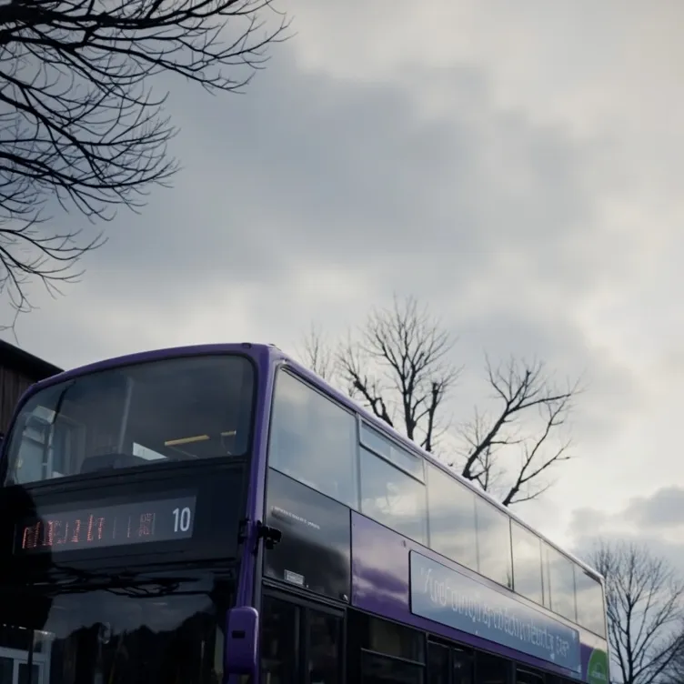 chat with ai character: interconnect