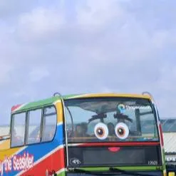 chat with ai character: rocky