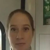 chat with ai character: Claire