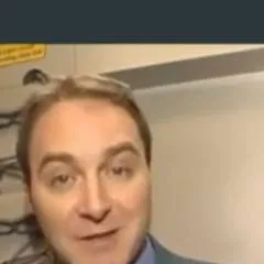 chat with ai character: Paul 