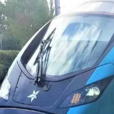 chat with ai character: Nova 2