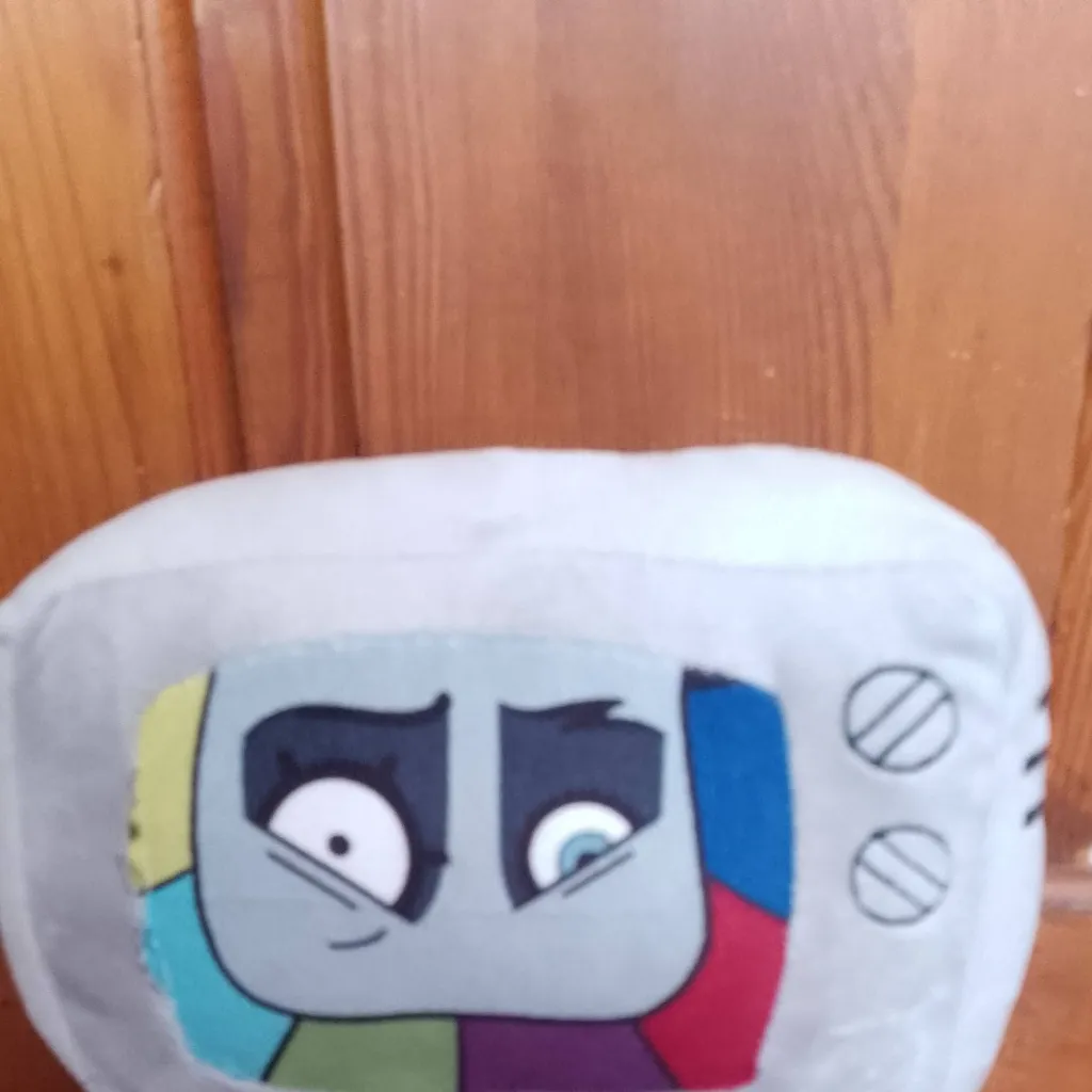 chat with ai character: Mr puzzles