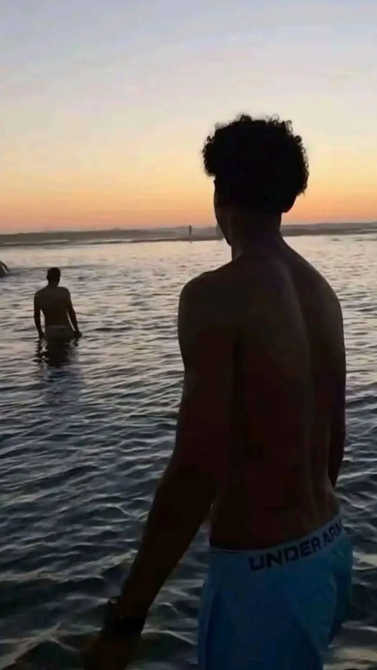 Talkie AI - Chat with Cris jr 