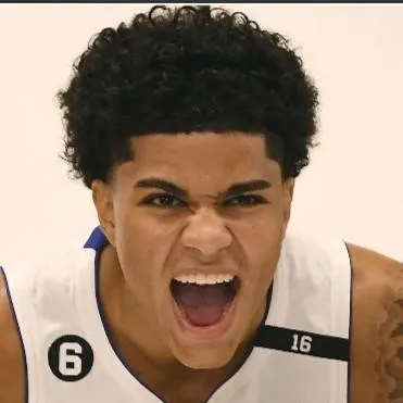 chat with ai character: Killian Hayes 