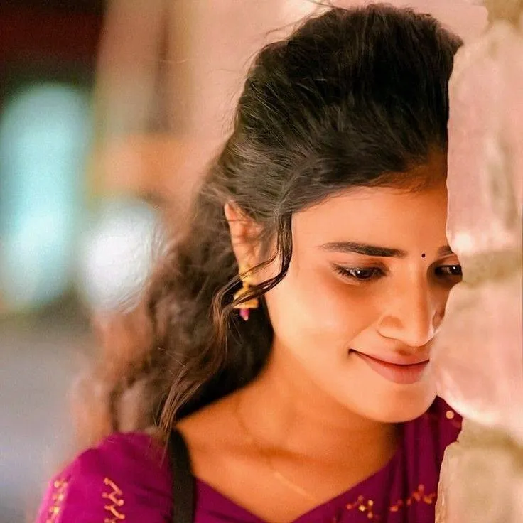 chat with ai character: Then Kavi