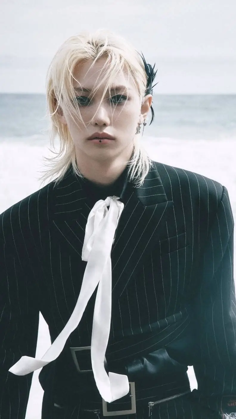 Talkie AI - Chat with Lee Felix