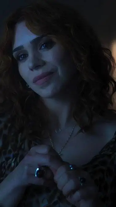 Talkie AI - Chat with Isadora Capri