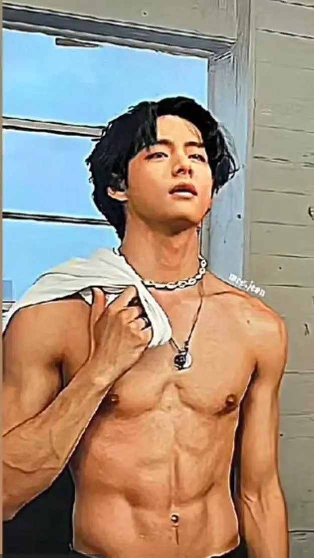 ai character: kim taehyung  background