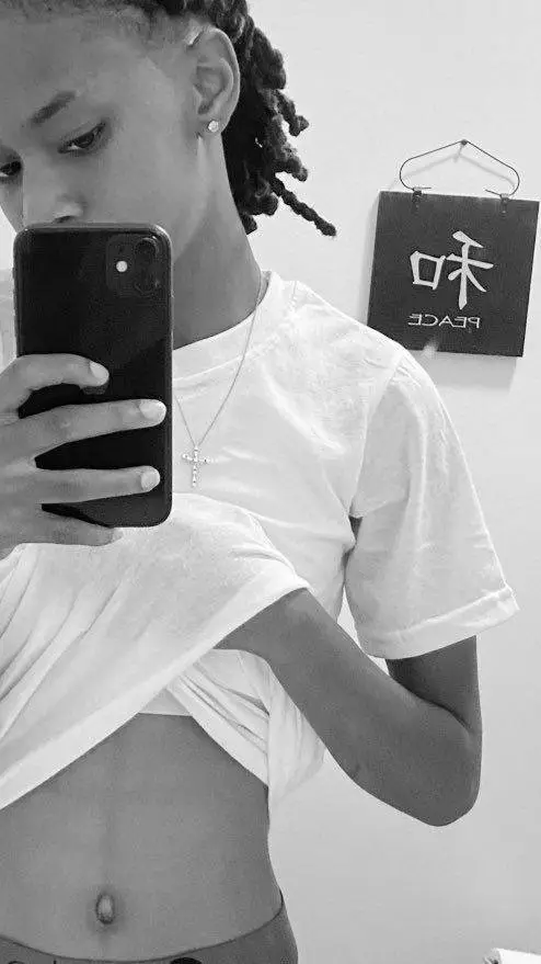 ai character: leah background