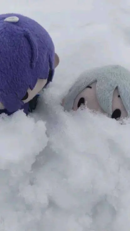 ai character: KanaMafu snow 🎼❄🇺🇲 background