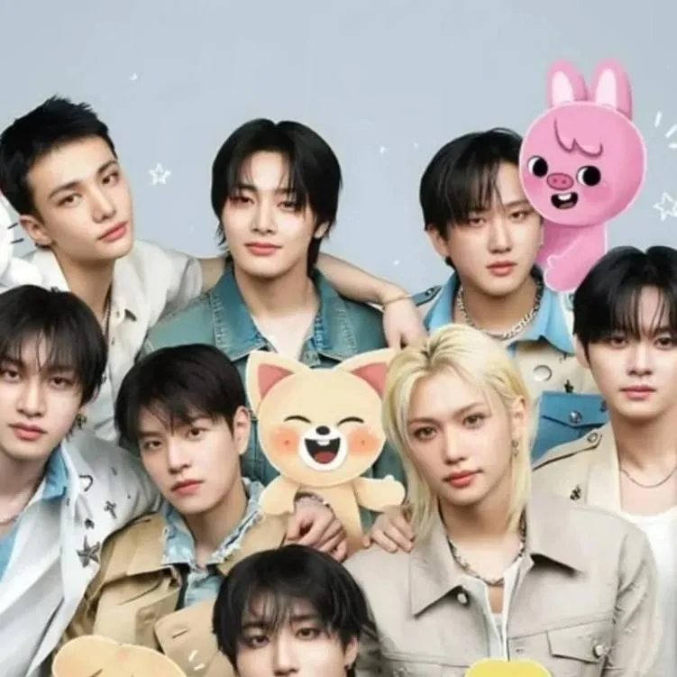 chat with ai character: StraykidsAtSchool